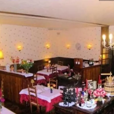 מלון Restaurant Des Voyageurs Plonéour-Lanvern